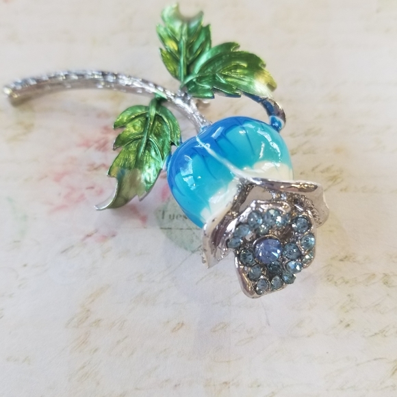 Extravagant VTG Blue Rose Brooch - Picture 5 of 8